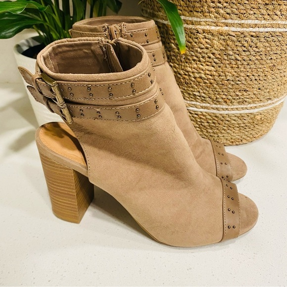 New Direction Adivan Peep Toe Ankle Bootie Boot Women’s 8 - 4” Heel - Picture 2 of 6